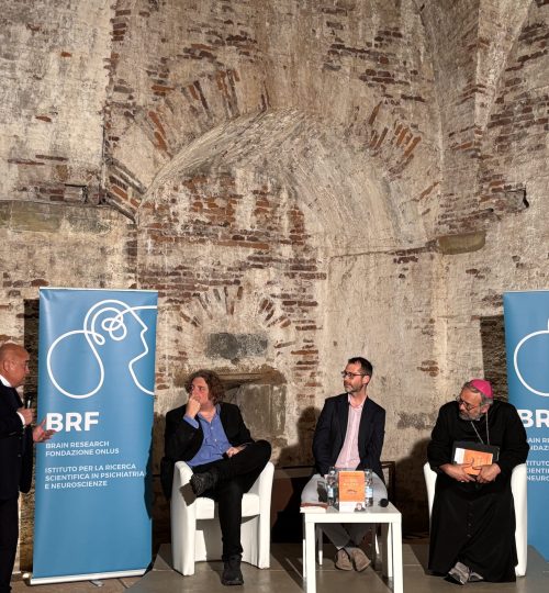 a colloquio con l’Arcivescovo di Lucca e Alessandro Sortino durante il Festival Lucca in Mente